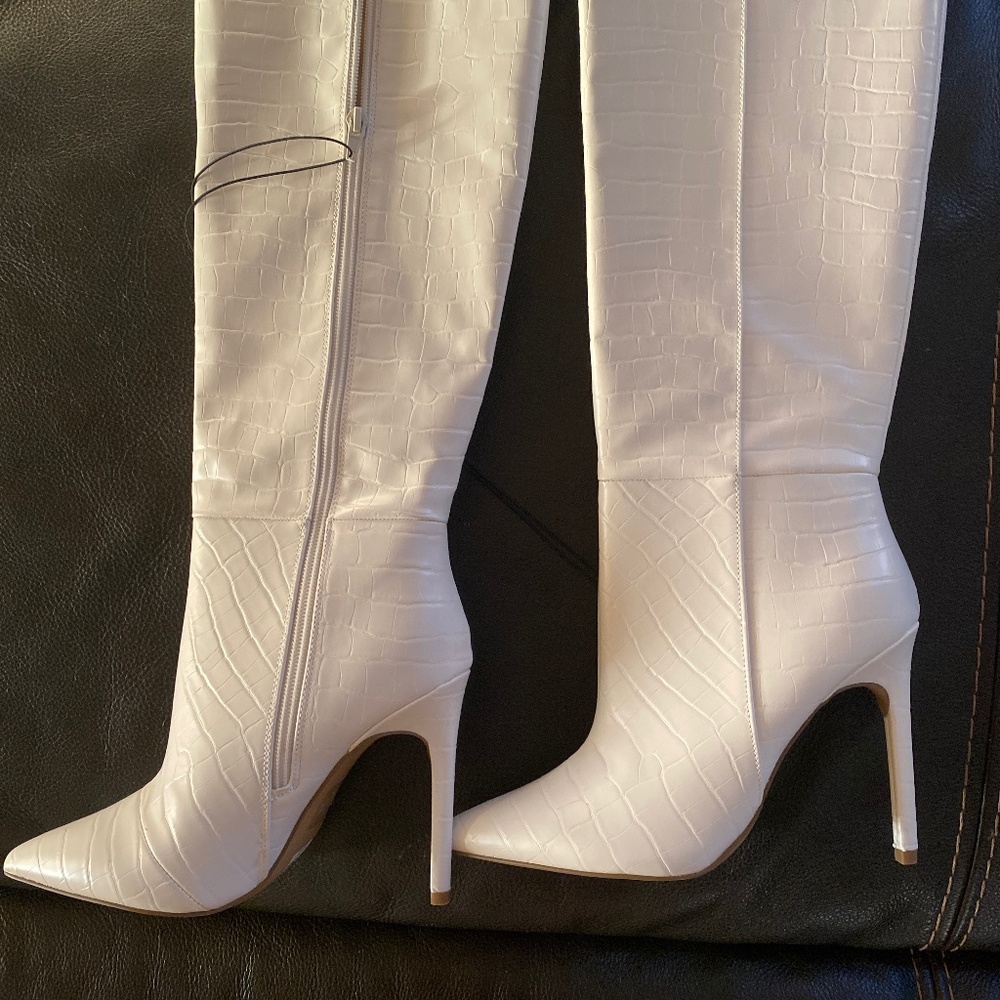 High white heel boots brand new